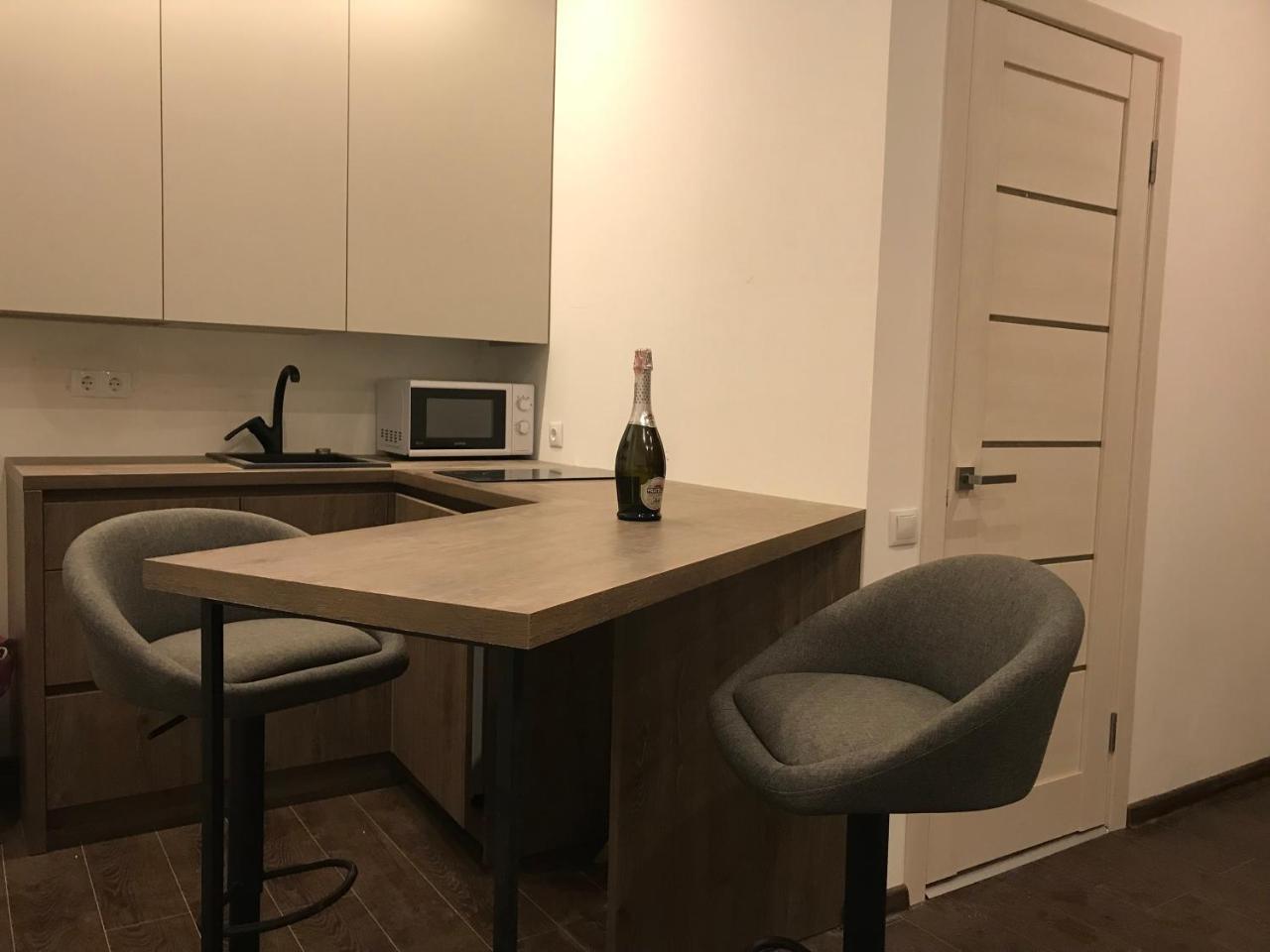 Vip Apartment Ploscha Rynok Leopoli Esterno foto
